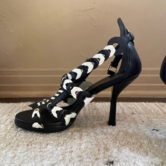 Balenciaga Black and White Gladiator Heels - Picture 4 of 8